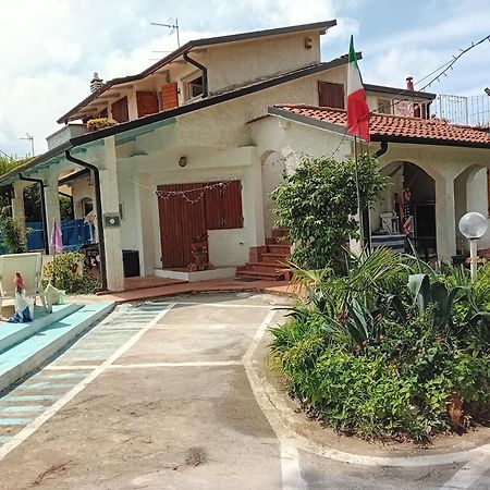 Sogno Vacanze Apartment Massa  Exterior photo